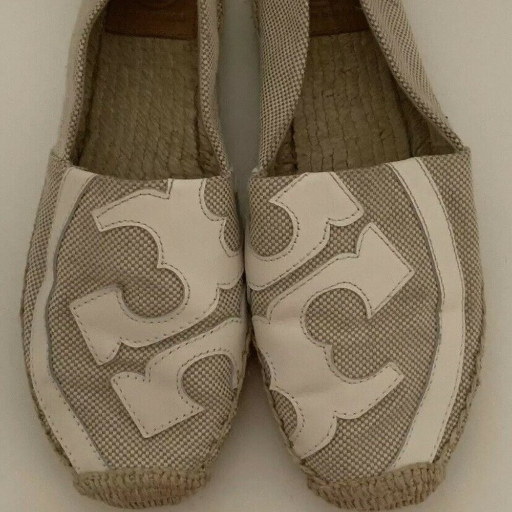 Tory Burch Lonnie Beige Leather Logo Canvas 8.5